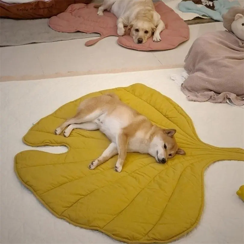 Pet Dog Cooling Leaf Mat