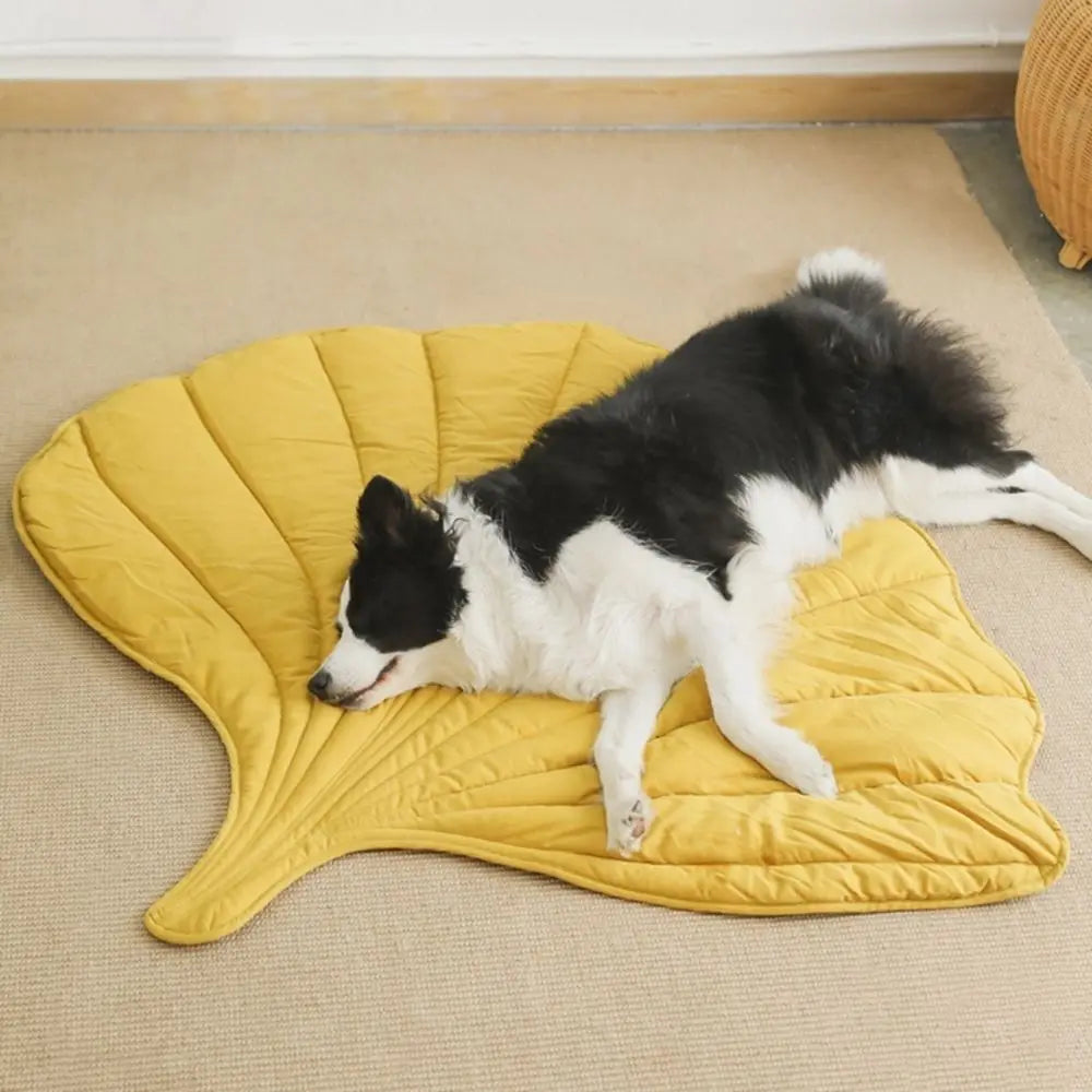 Pet Dog Cooling Leaf Mat