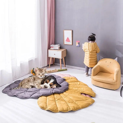 Pet Dog Cooling Leaf Mat